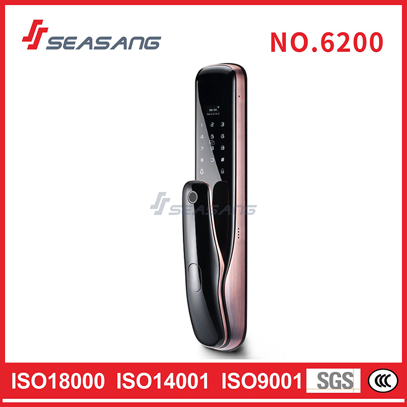 cerradura de puerta al aire libre